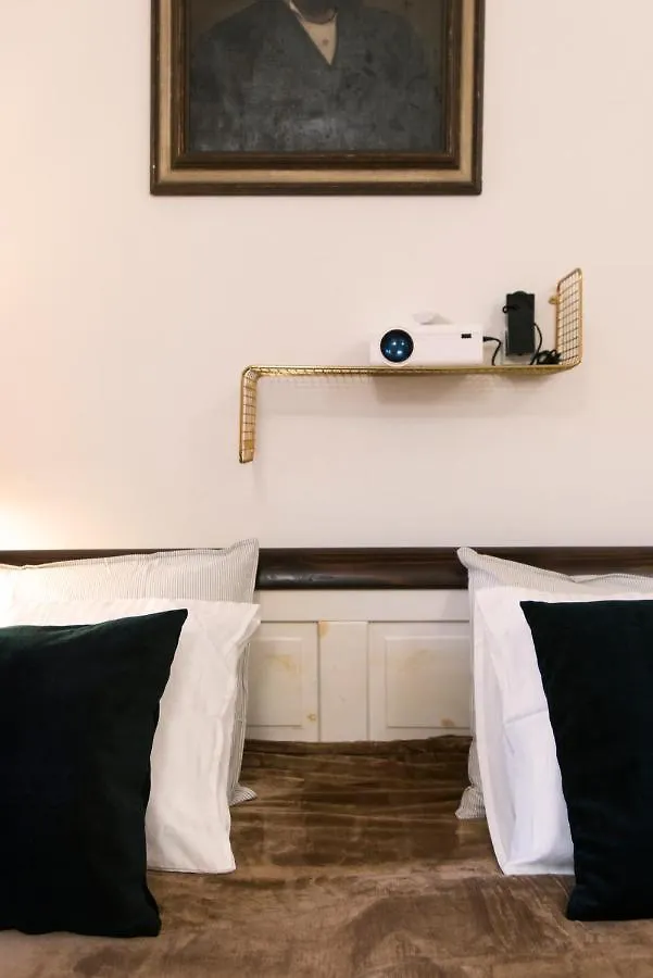 Billionaires Club Loft Sauna City Center Praha 0*,  Česká republika