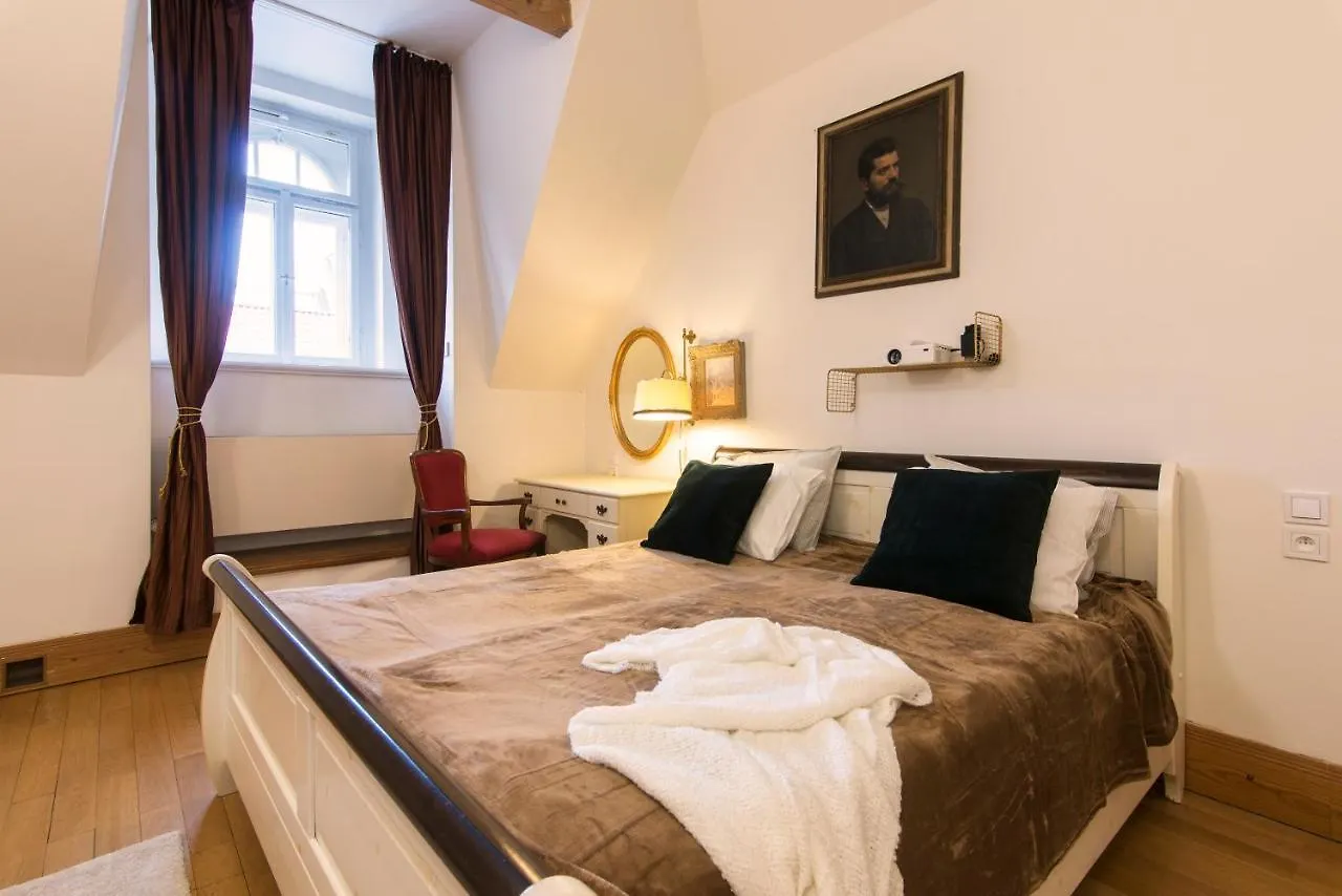 Billionaires Club Loft Sauna City Center Praha Apartmán