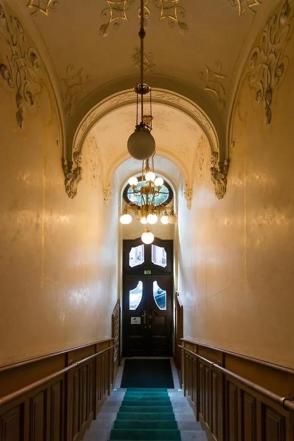Billionaires Club Loft Sauna City Center Praha 0*,